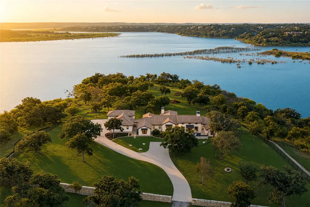 2035 County Road 410, Spicewood