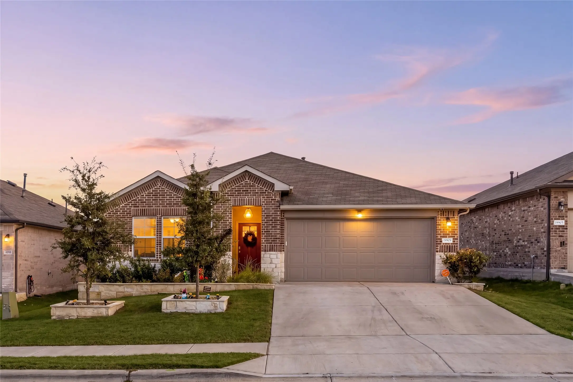 Photo of Listing #1454111