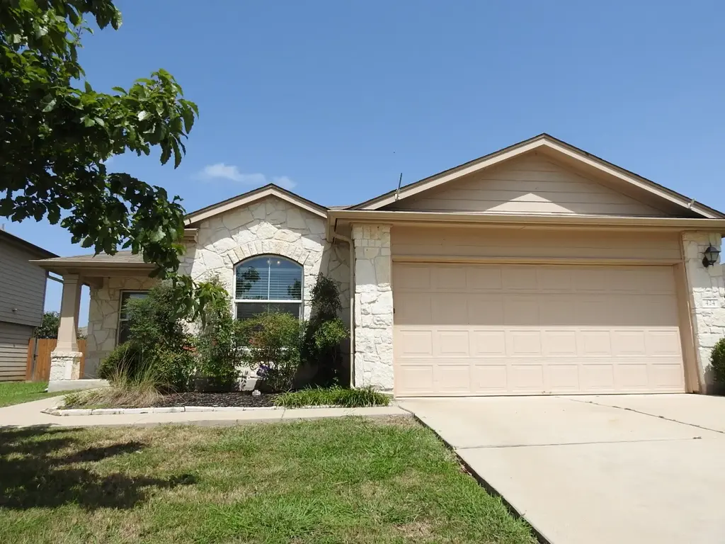 424 Langely, Kyle
