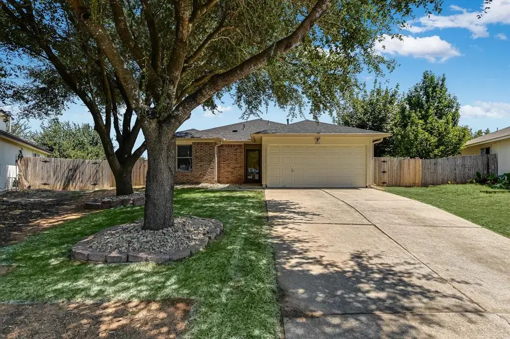 5012 Daymon Court, Hutto