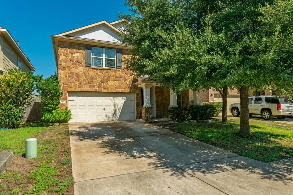 1318 Clark Brothers Drive, Buda