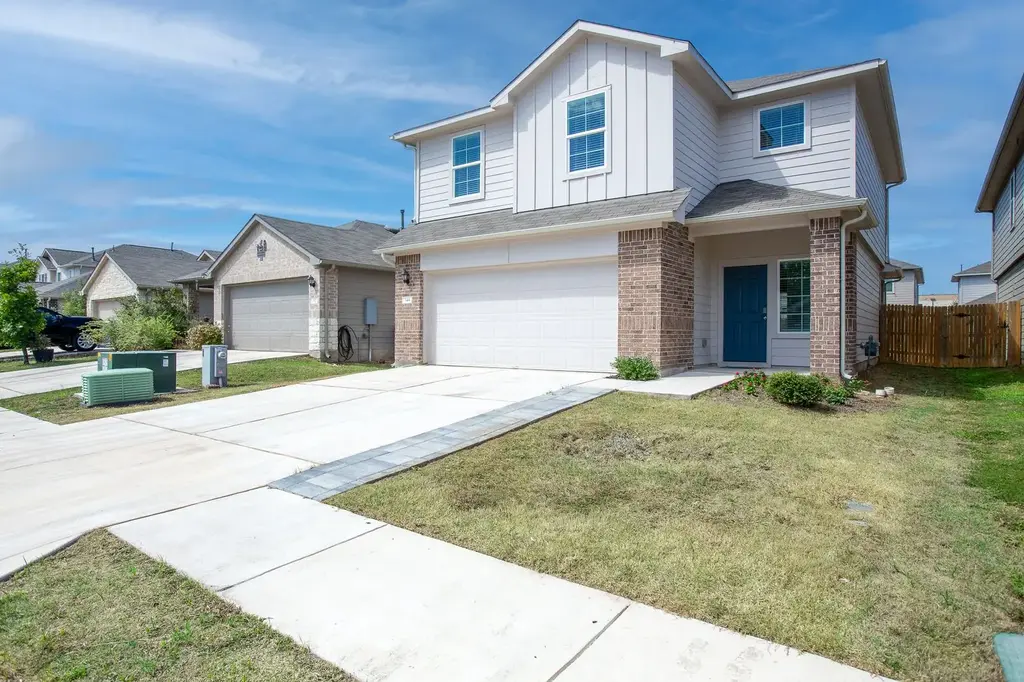 144 Harvest Creek Drive, Uhland