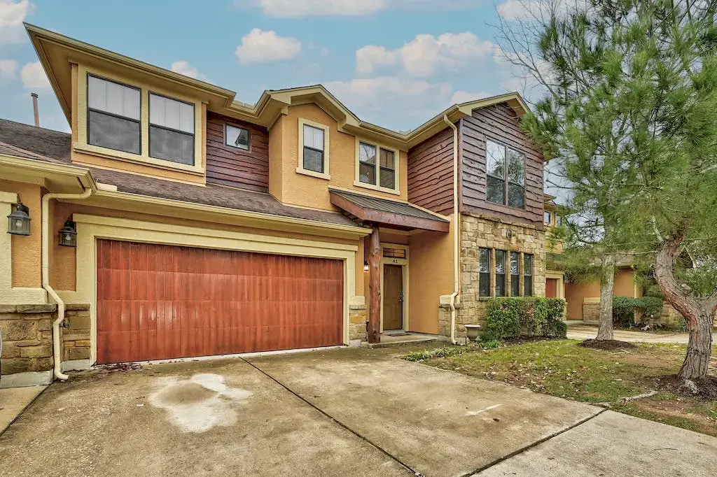 6701 Covered Bridge Drive 41, Austin