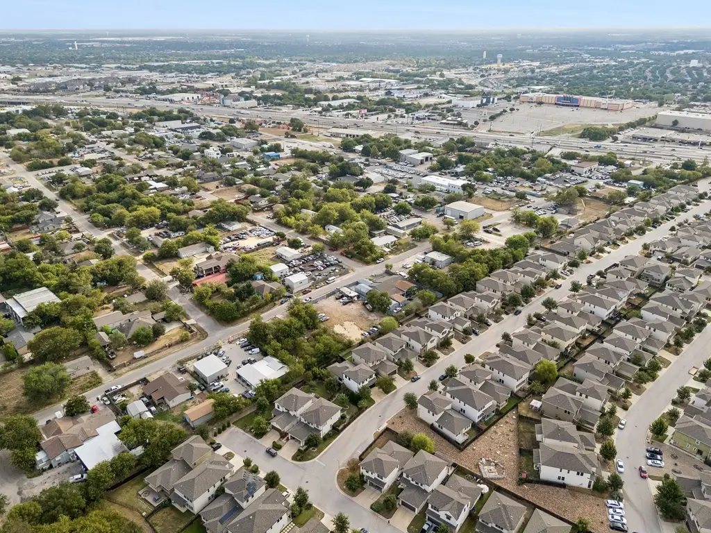 1913 Ouida Drive, Austin