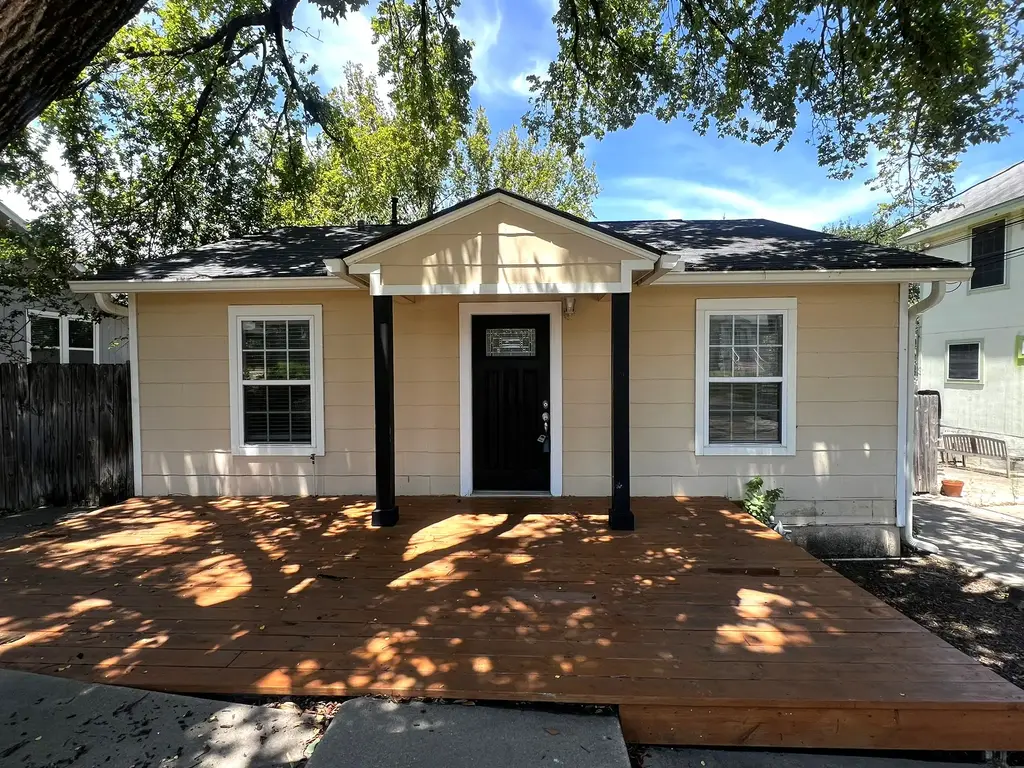2006 Hamilton Avenue, Austin