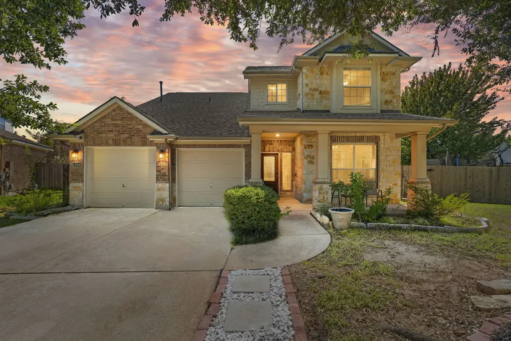 1300 Walnut Cove, Cedar Park