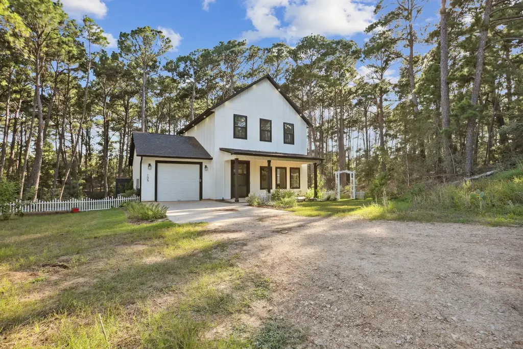 105 Mokolii Court, Bastrop
