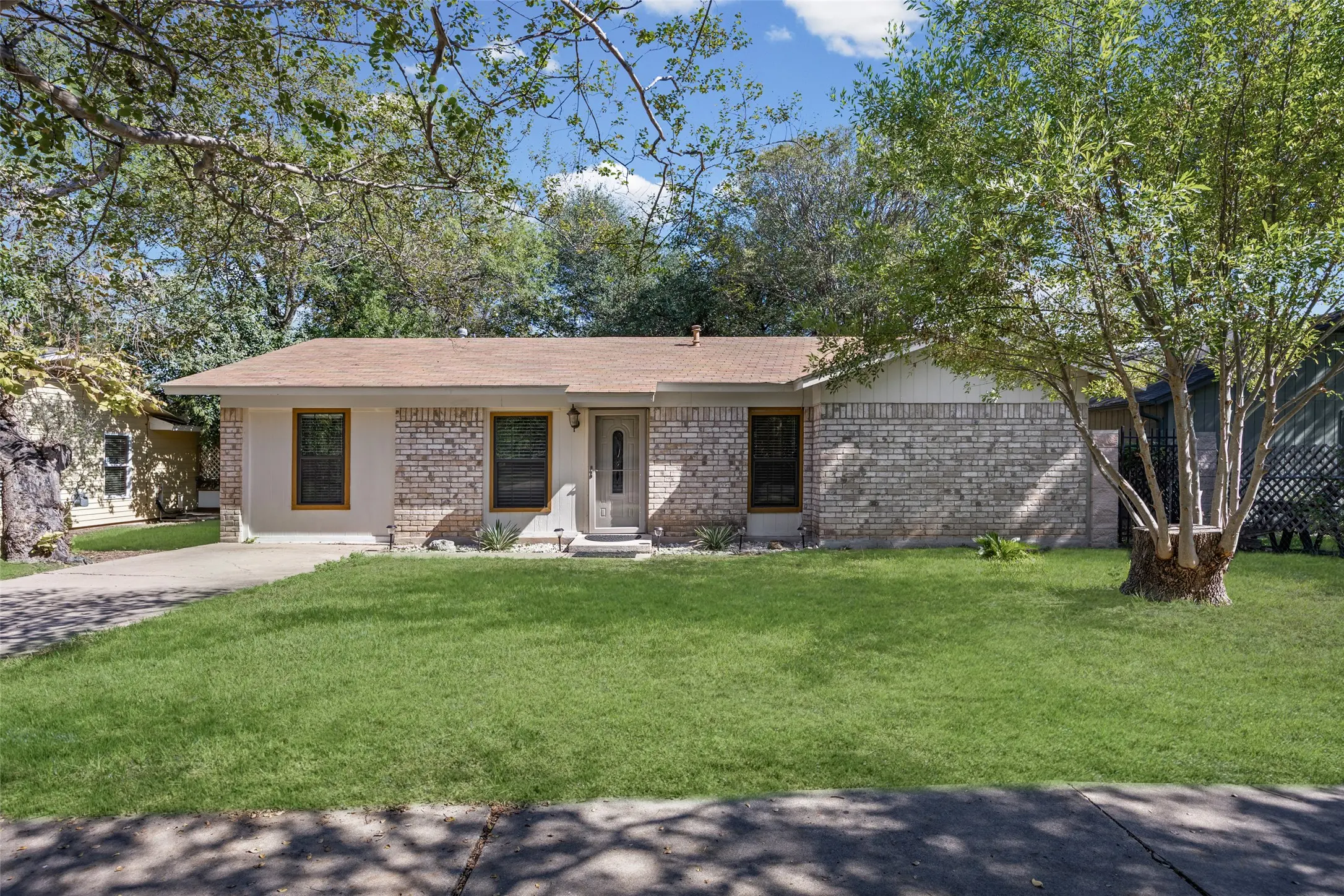 Photo of Listing #8961989
