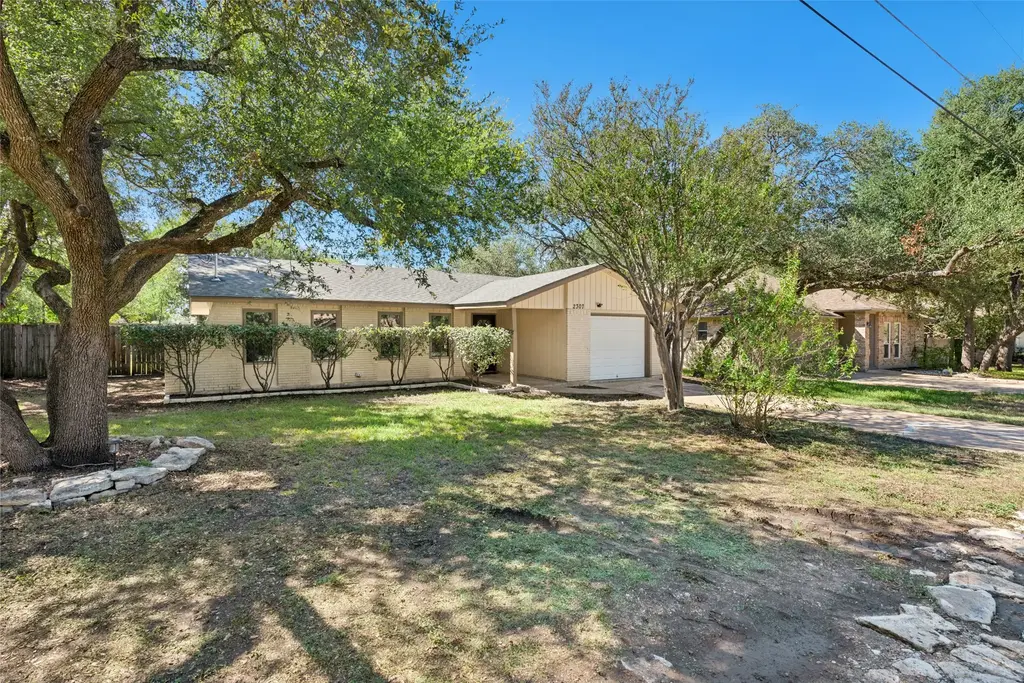 2307 W Riviera Drive, Cedar Park