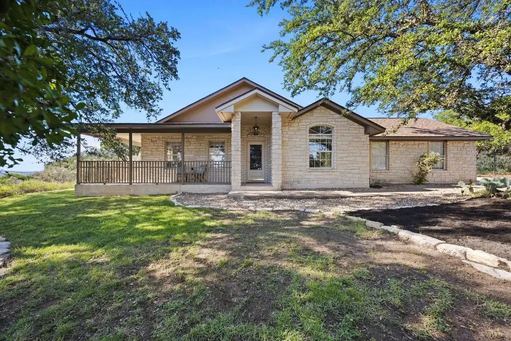 4802 Thunderbird, Lago Vista