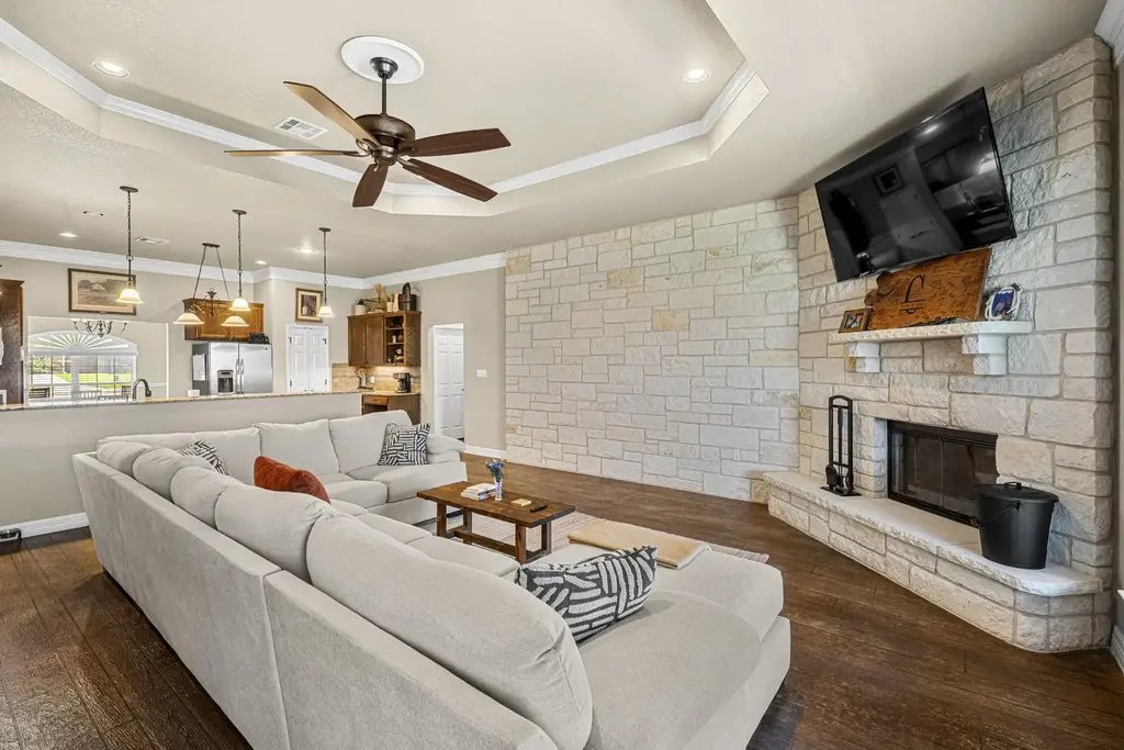 208 Terry Meadow Lane, Jarrell