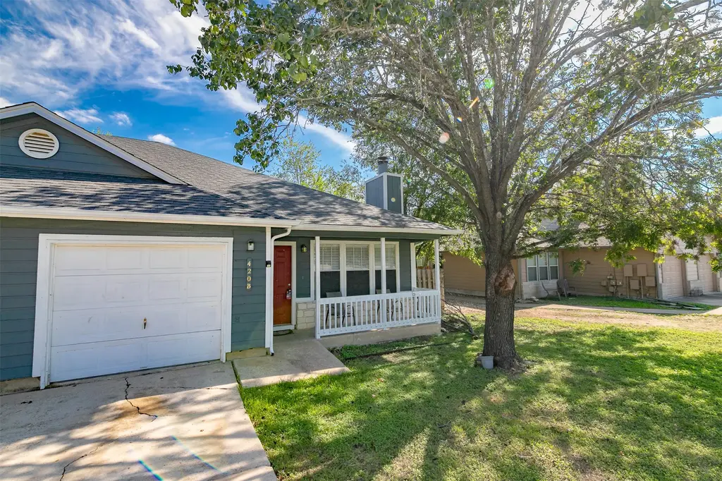 420 Sailmaster Street B, Lakeway