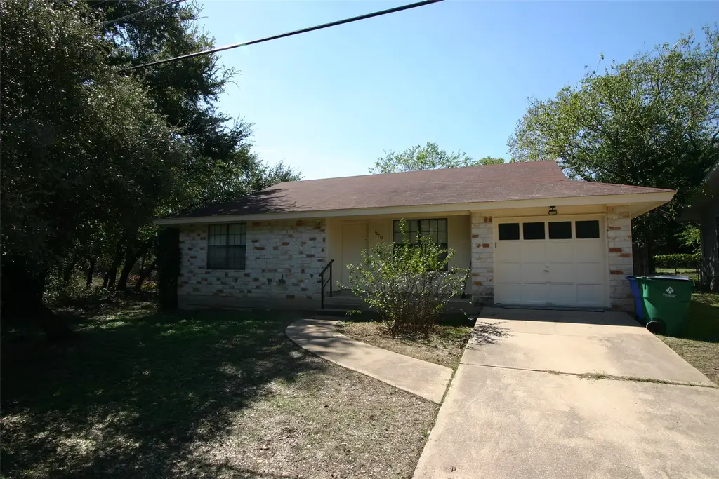 10712 Sunny Lane, Jonestown