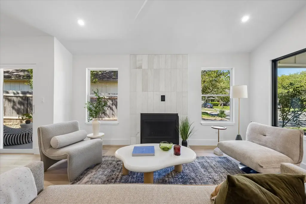 8406 Cockney Drive, Austin