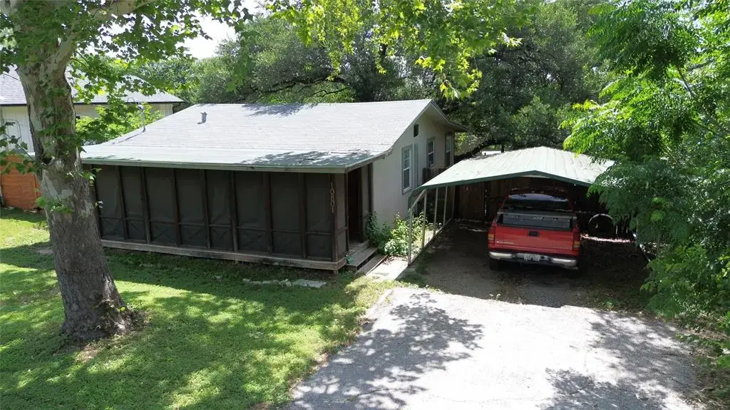 10801 W Lakeview Drive, Jonestown