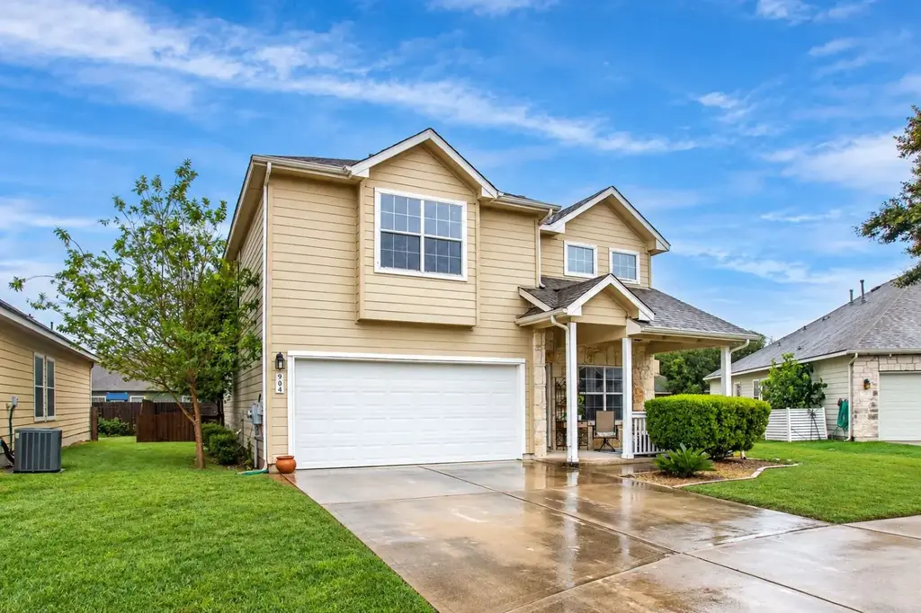 904 Elmwood Drive, Georgetown