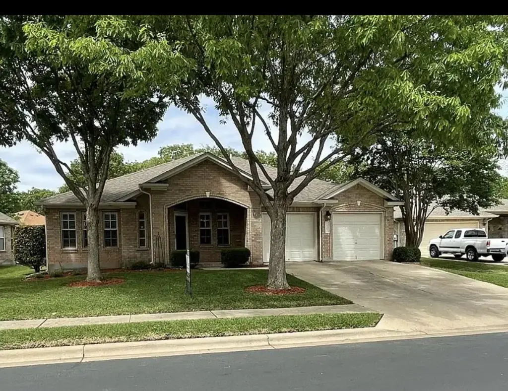 2107 Bent Tree Court, Round Rock