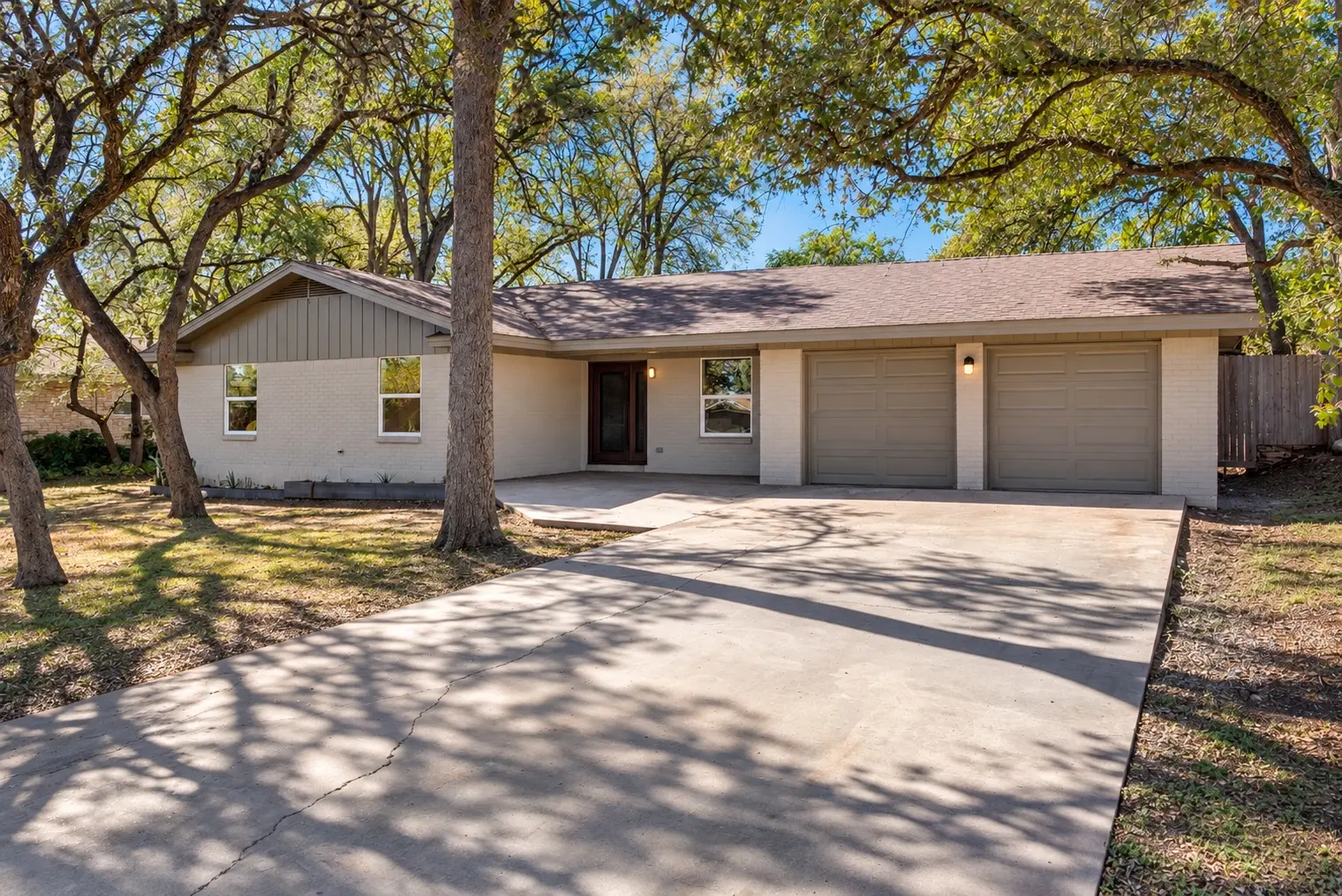 Photo of Listing #1797857