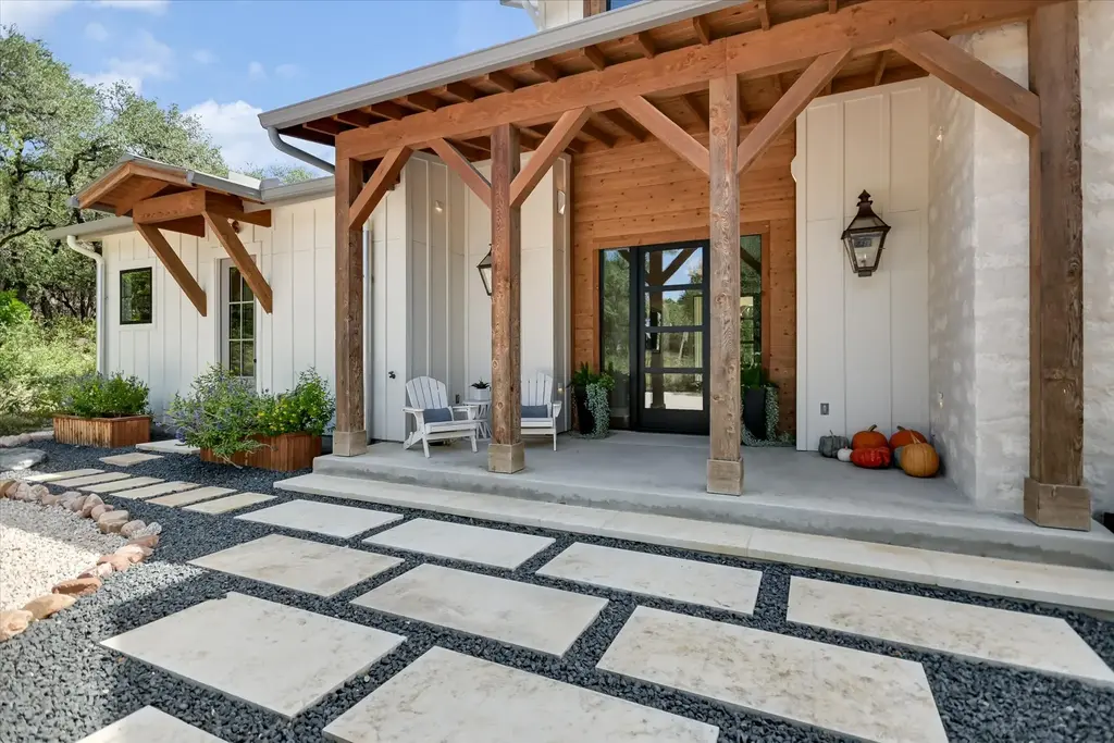 540 Casey Lane, Wimberley