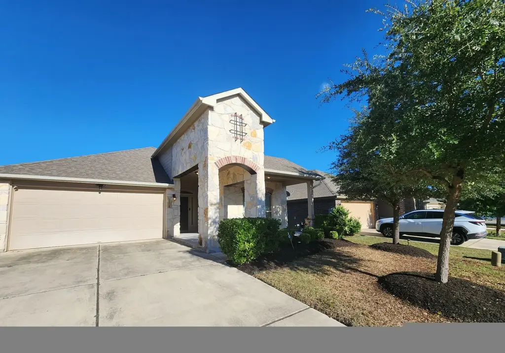 636 Carly Ann Lane, Leander