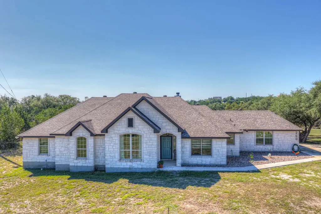260 Mexican Hat Drive, Spring Branch