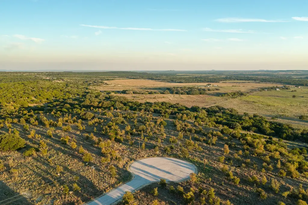 21 Night Sky Drive Drive, Lometa