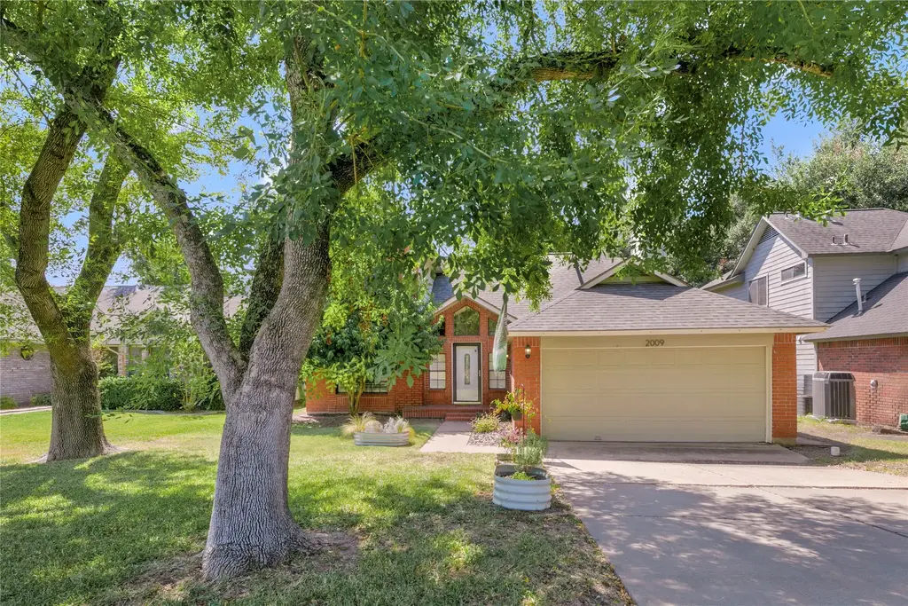 2009 Cervin Boulevard, Austin