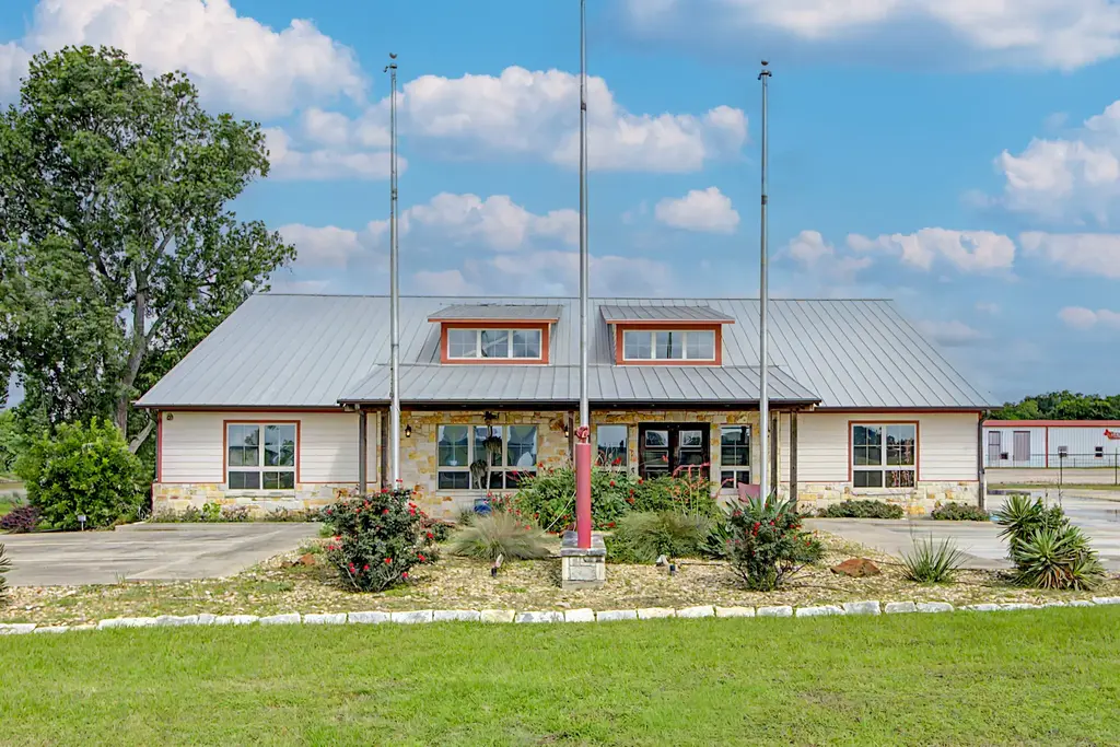 8050 State Highway 21, Caldwell