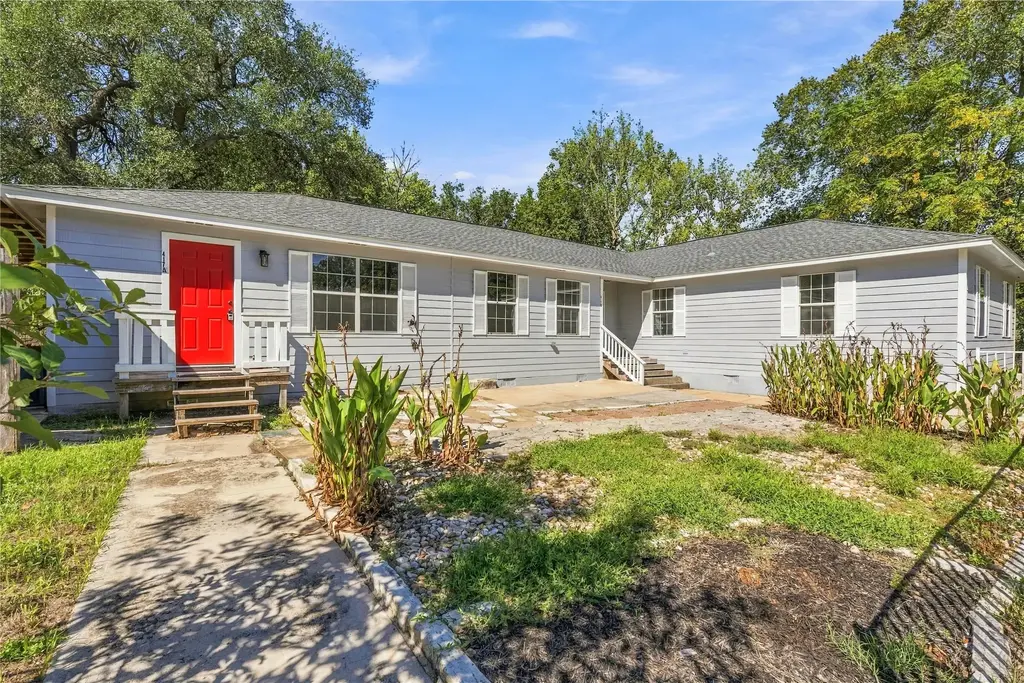 417 N Blanco Street, Lockhart
