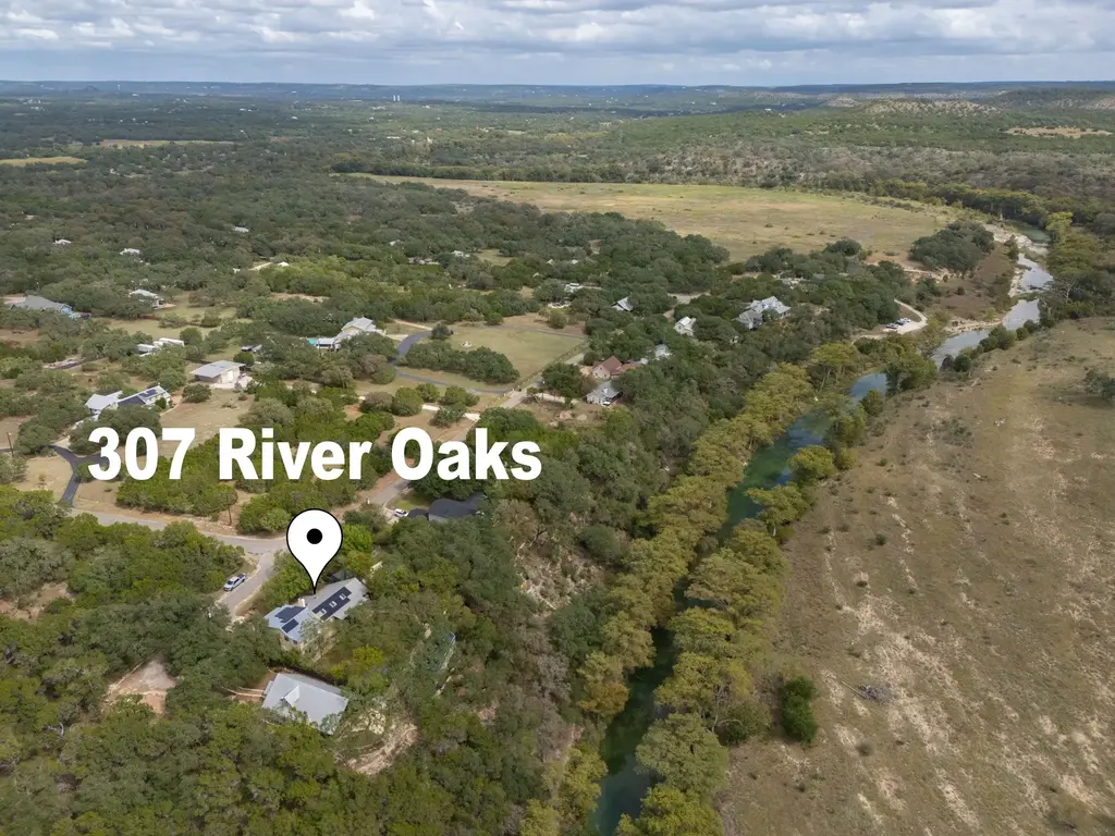 307 River Oaks Drive, Wimberley