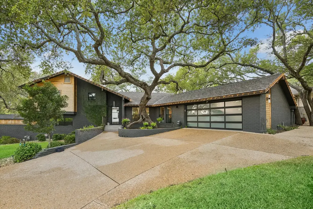 7602 Stoneywood Drive, Austin
