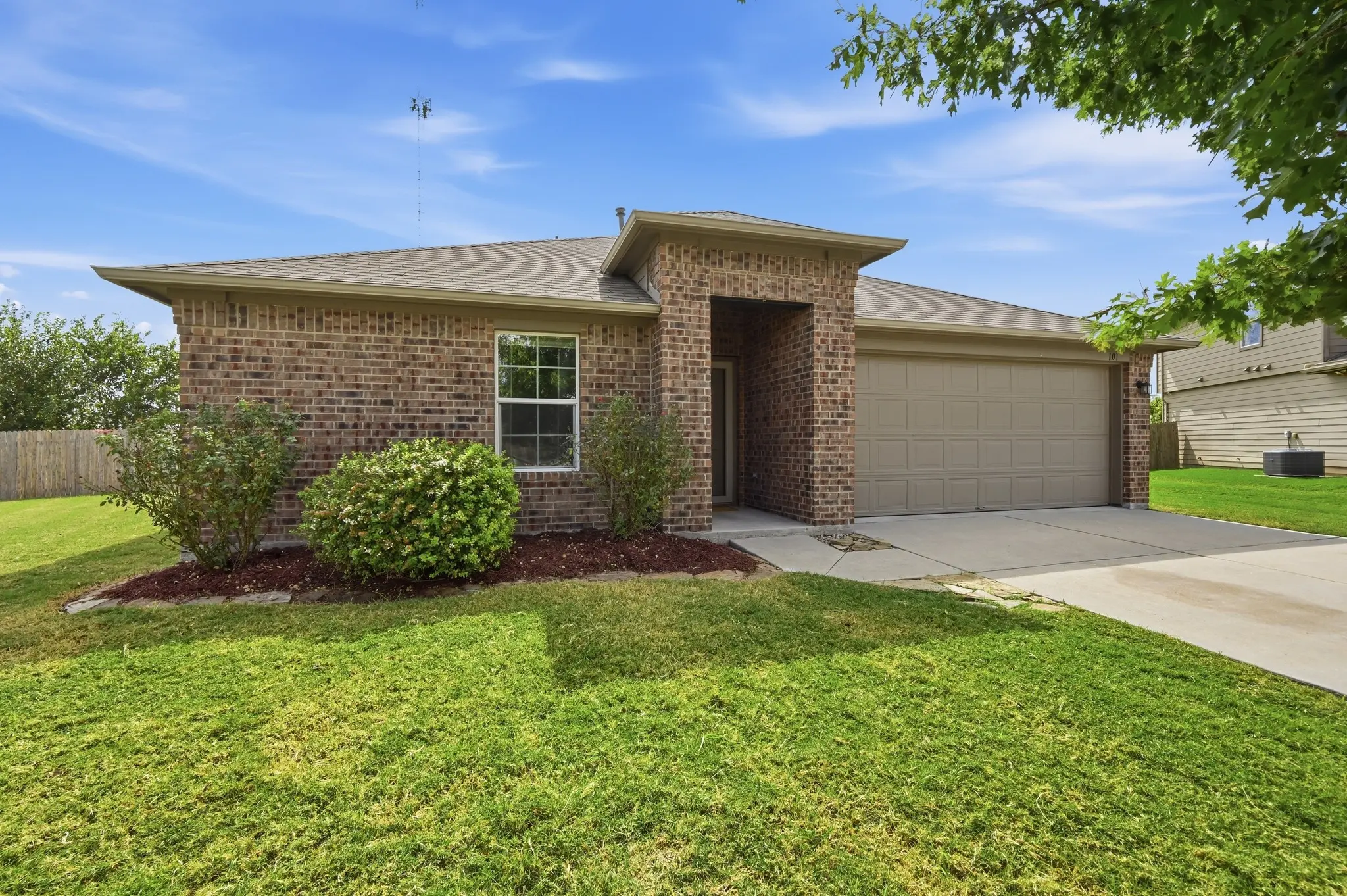Photo of Listing #3367031