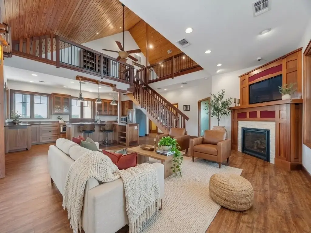 685 Hidden Creek Drive, Dripping Springs
