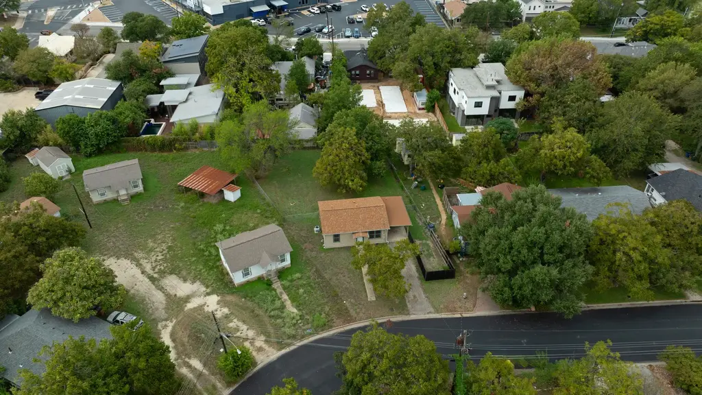 4906 Lynndale Drive, Austin