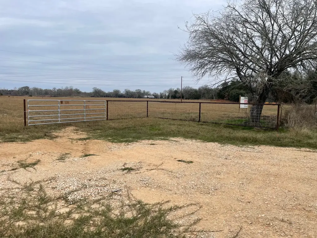Tbd Lot 3 Fm 2104, Smithville