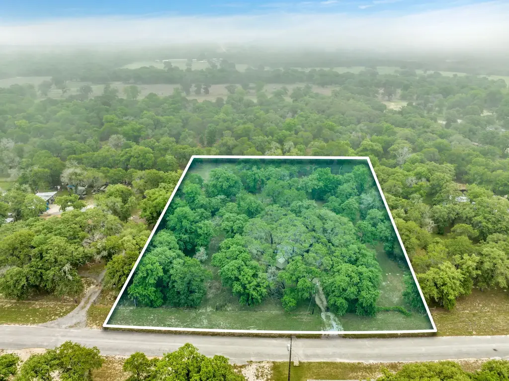 265 Oak View Dr, La Vernia