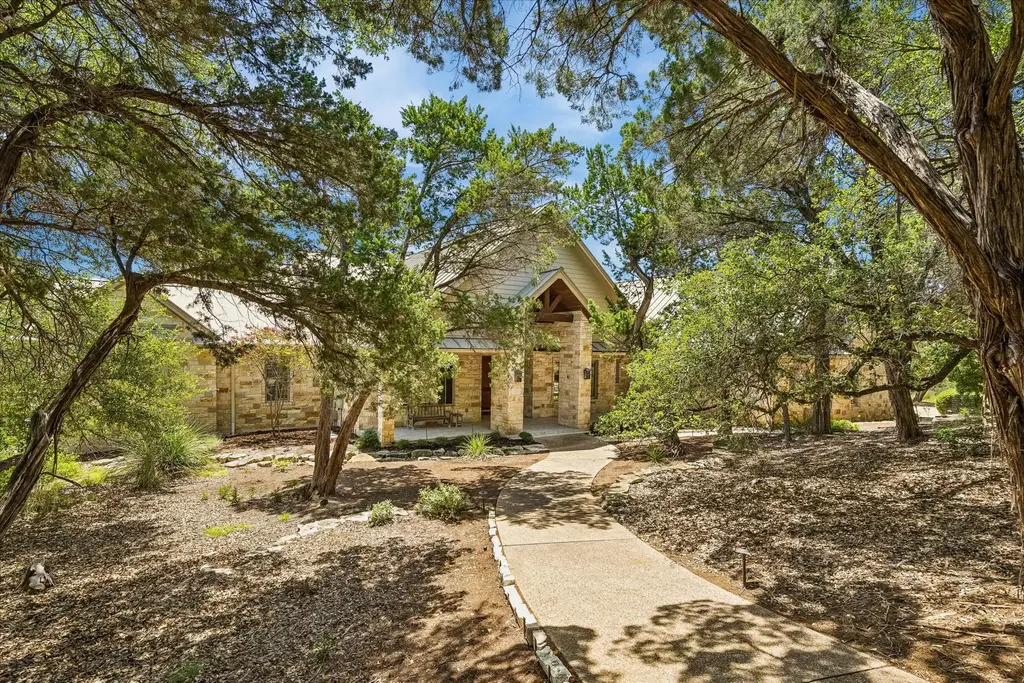 19586 Sandcastle Dr, Spicewood