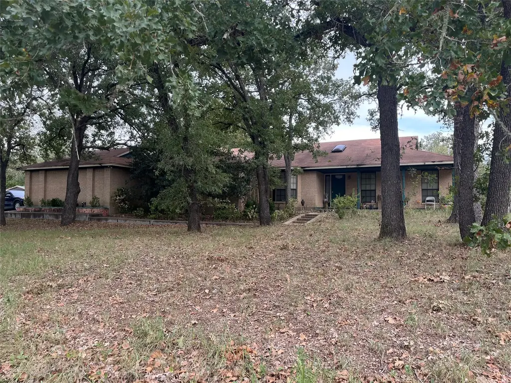 207 Flint Ridge St, Bastrop