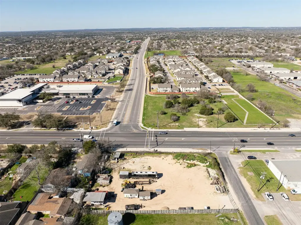 1401 Mooreland Dr, Austin