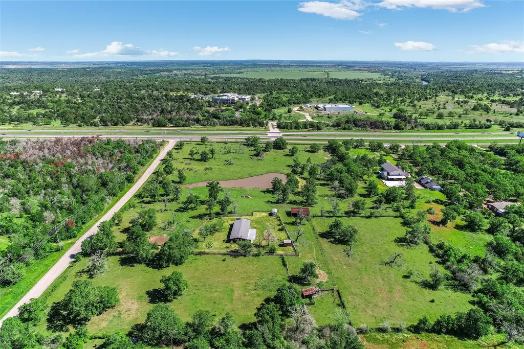 131 Still Forest Dr, Cedar Creek