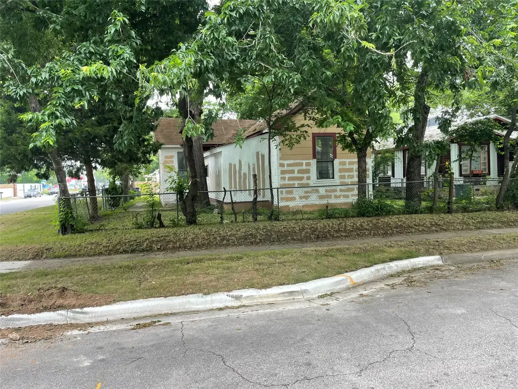 81 Chalmers Ave, Austin