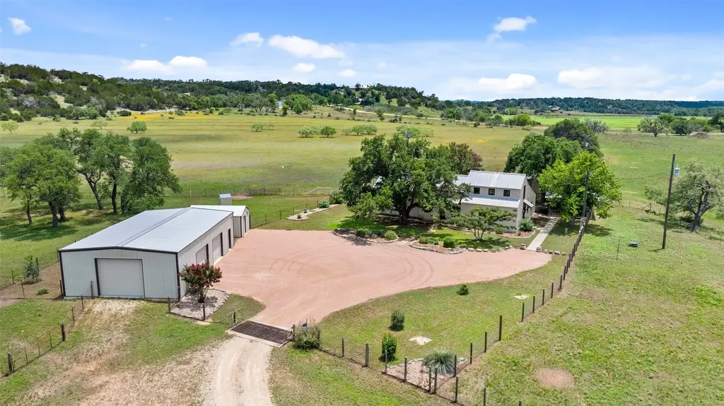 544 Alfred Henke Rd, Fredericksburg