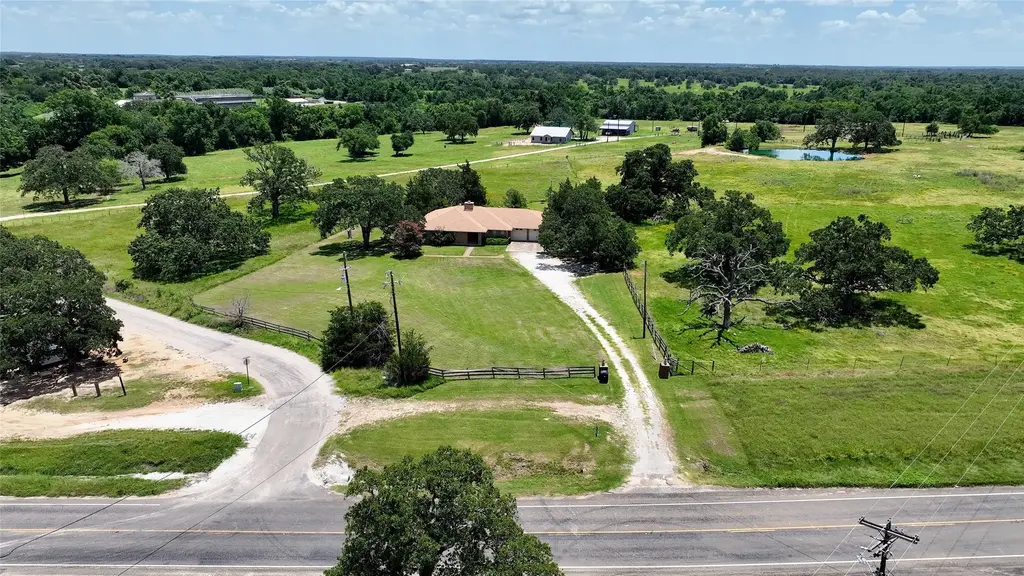 577 S Fm 487, Rockdale