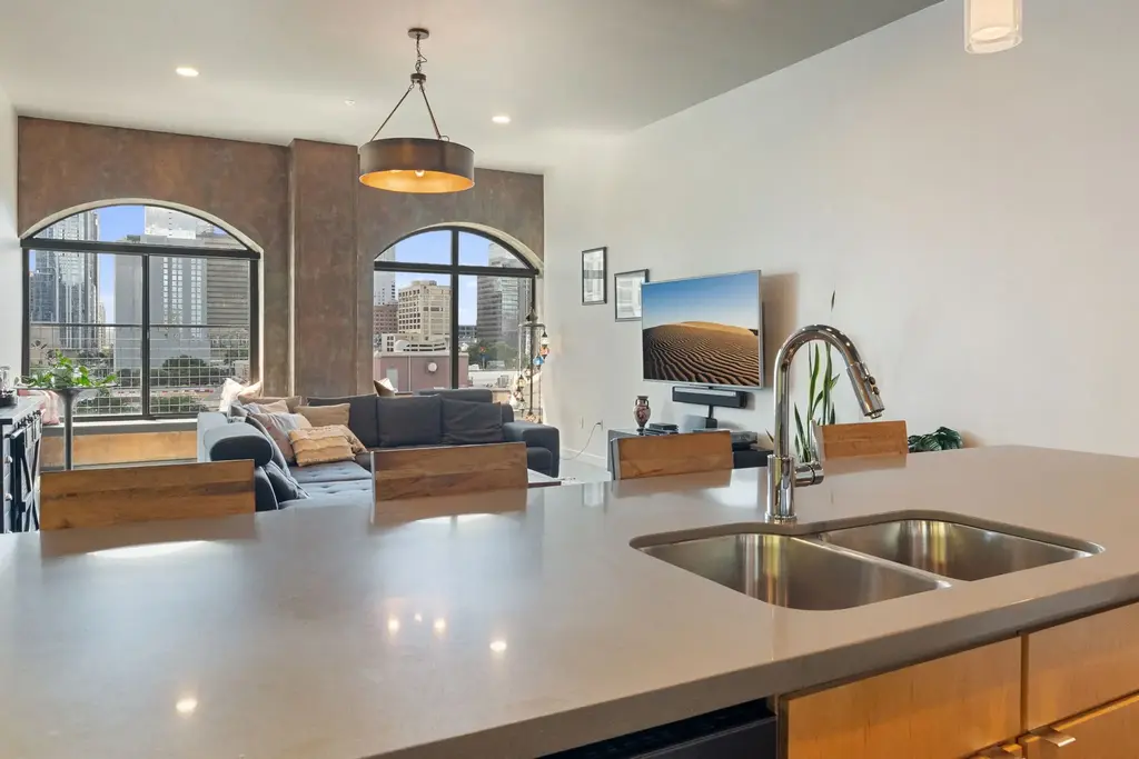 507 Sabine St 605, Austin