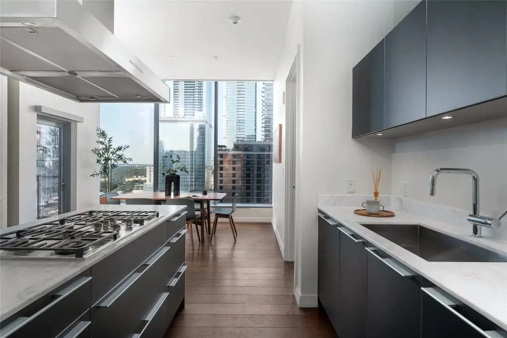 210 Lavaca St 2211, Austin