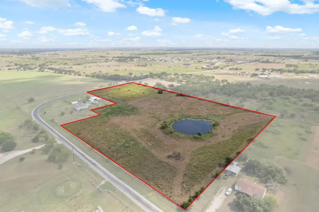 525 Hackberry Rd, Salado