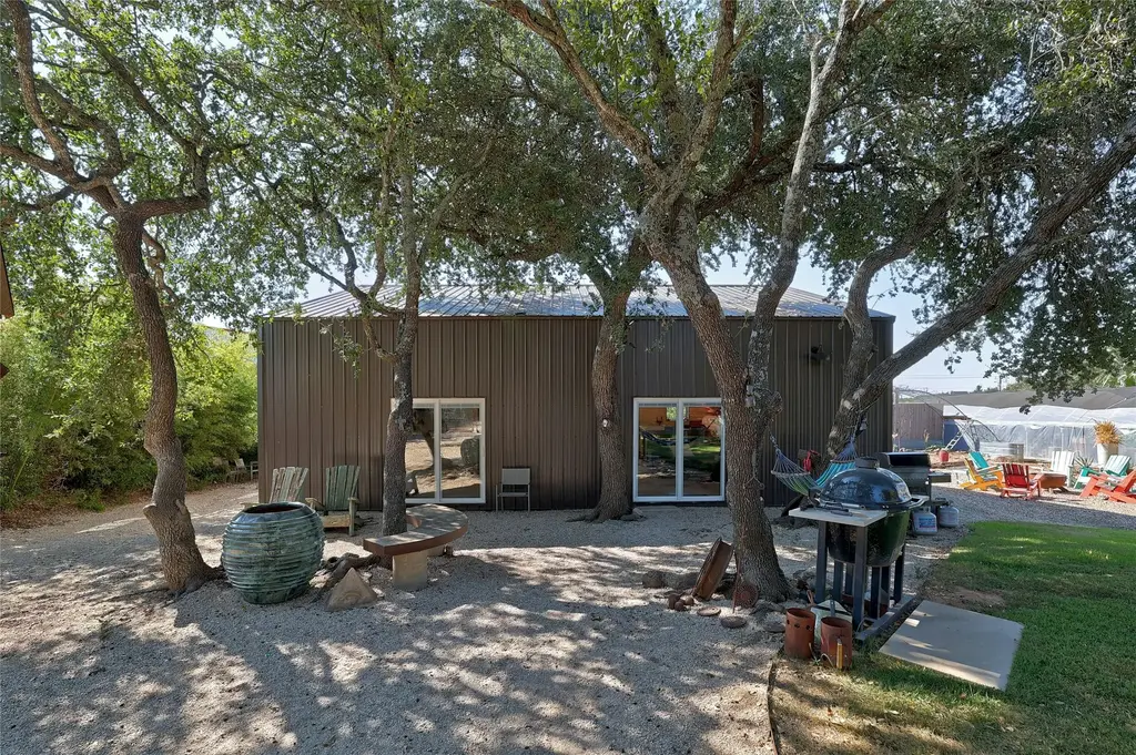 9114 290 W Highway, Austin