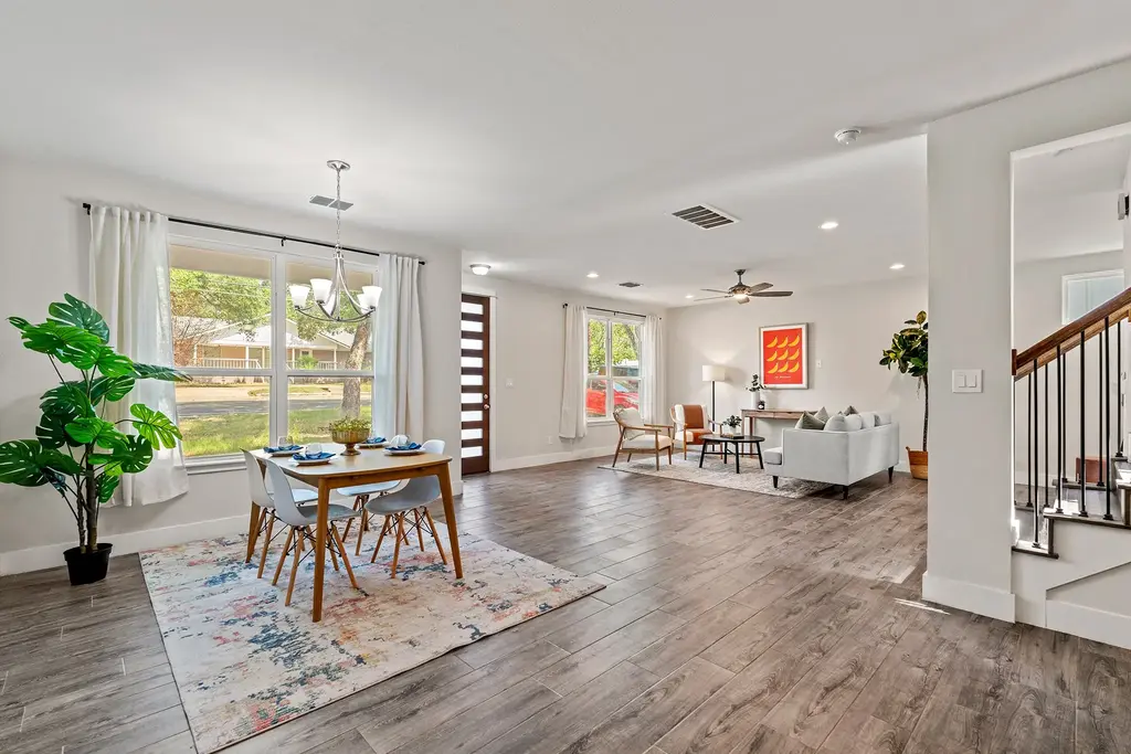 110 E Holland St, San Marcos