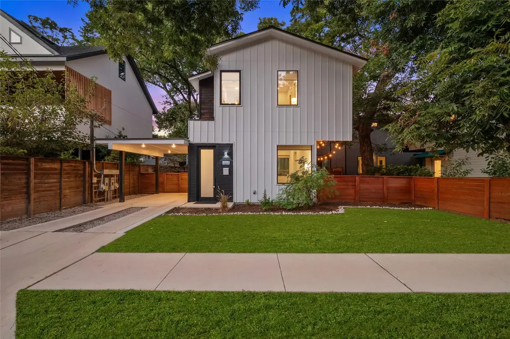 1210 Holly St, Austin