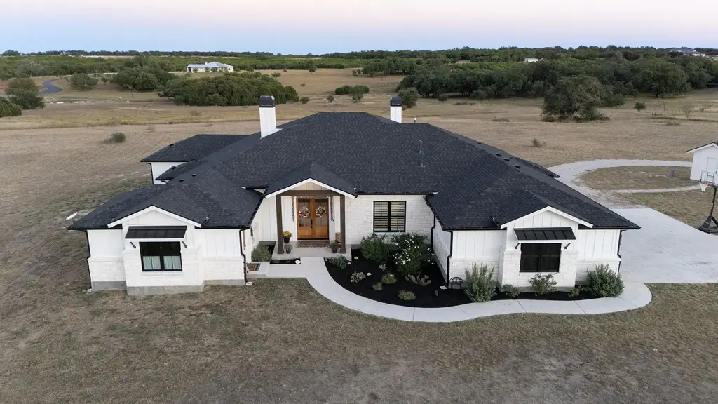 345 Judges Rd, Burnet